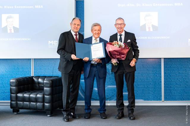 MCI verleiht Senatorenwürde an Dr. Klaus Ennemoser, MBA