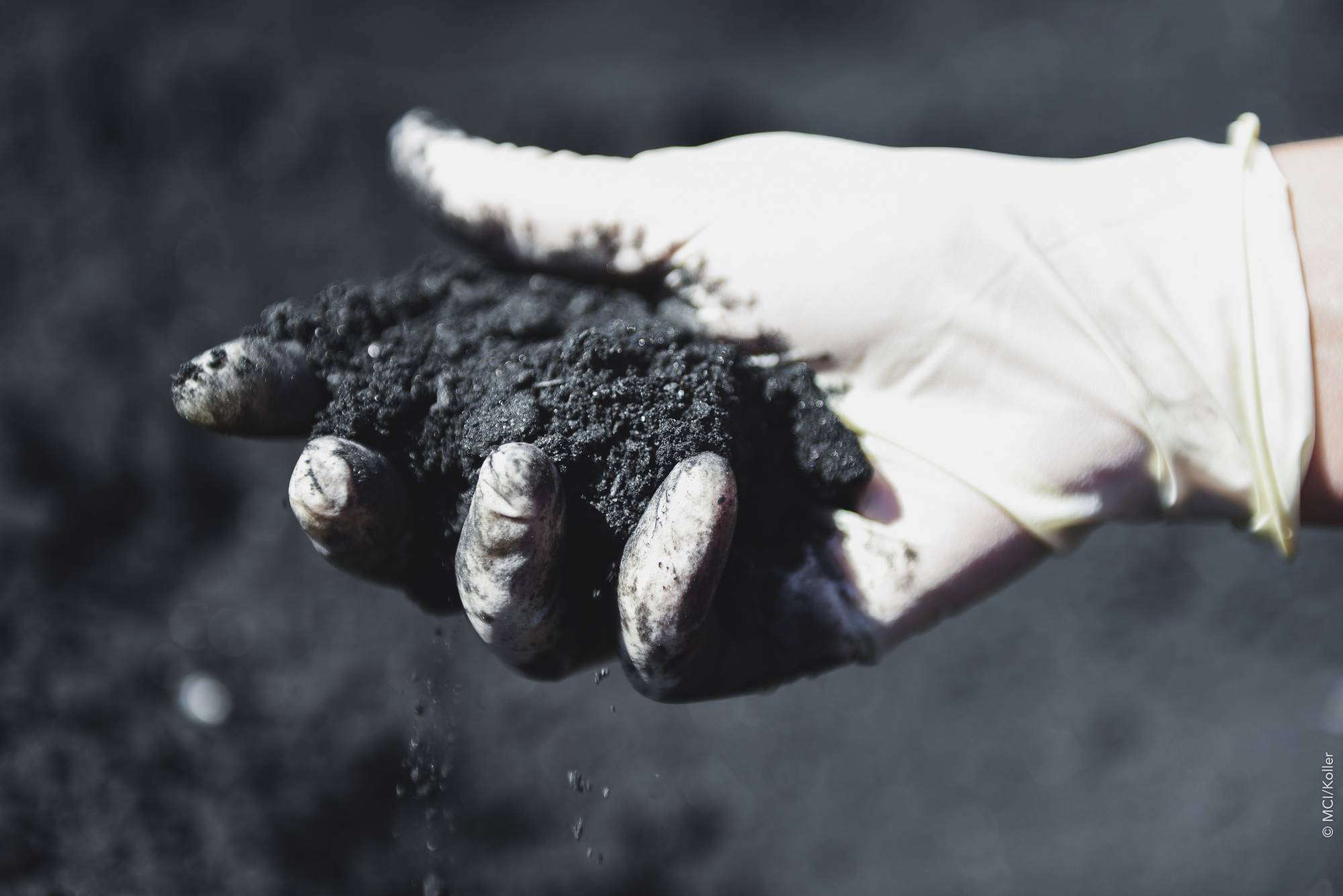 <p>Powdered charcoal from wood gasification © MCI / Koller</p>