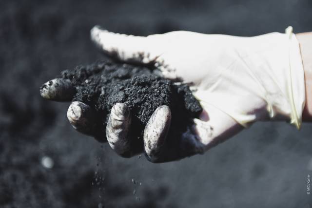 <p>Powdered charcoal from wood gasification © MCI / Koller</p>